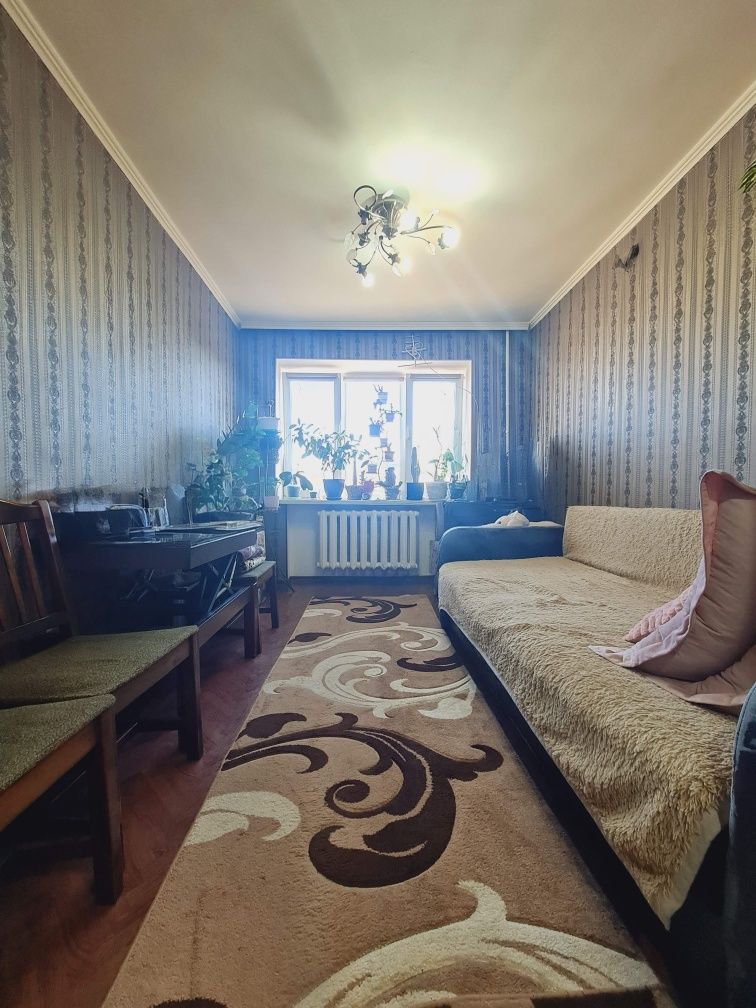 Продаю 1 комнатную  квартиру в комуналке  3 Слободская