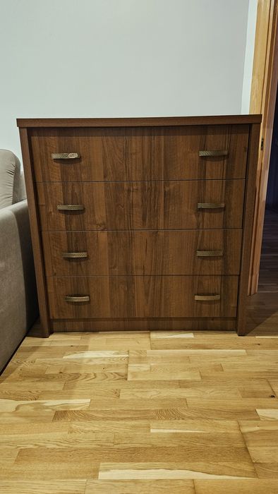 Комод на 4 шухляди