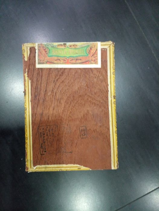 Caixa de charutos muito antiga