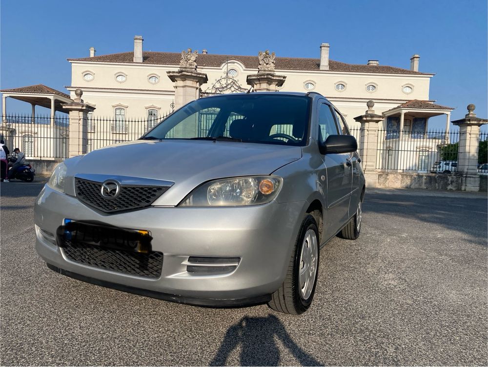 Mazda 2  5 portas