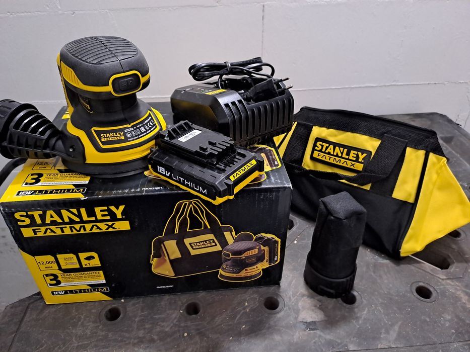 Szlifierka mimośrodową Stanley FATMAX FMCW220D1