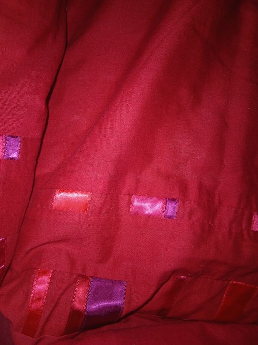 Наволочки  червоного кольору 4 штуки 50 на 70