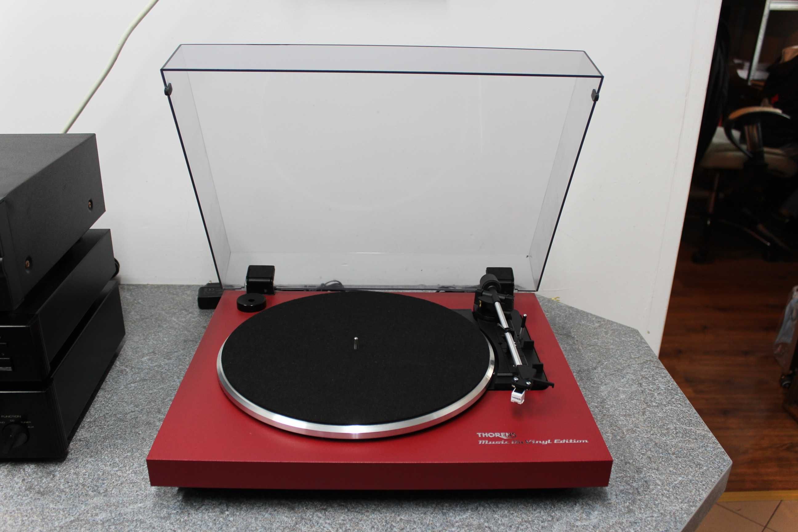 Gramofon Thorens - Music on Vinyl Edition