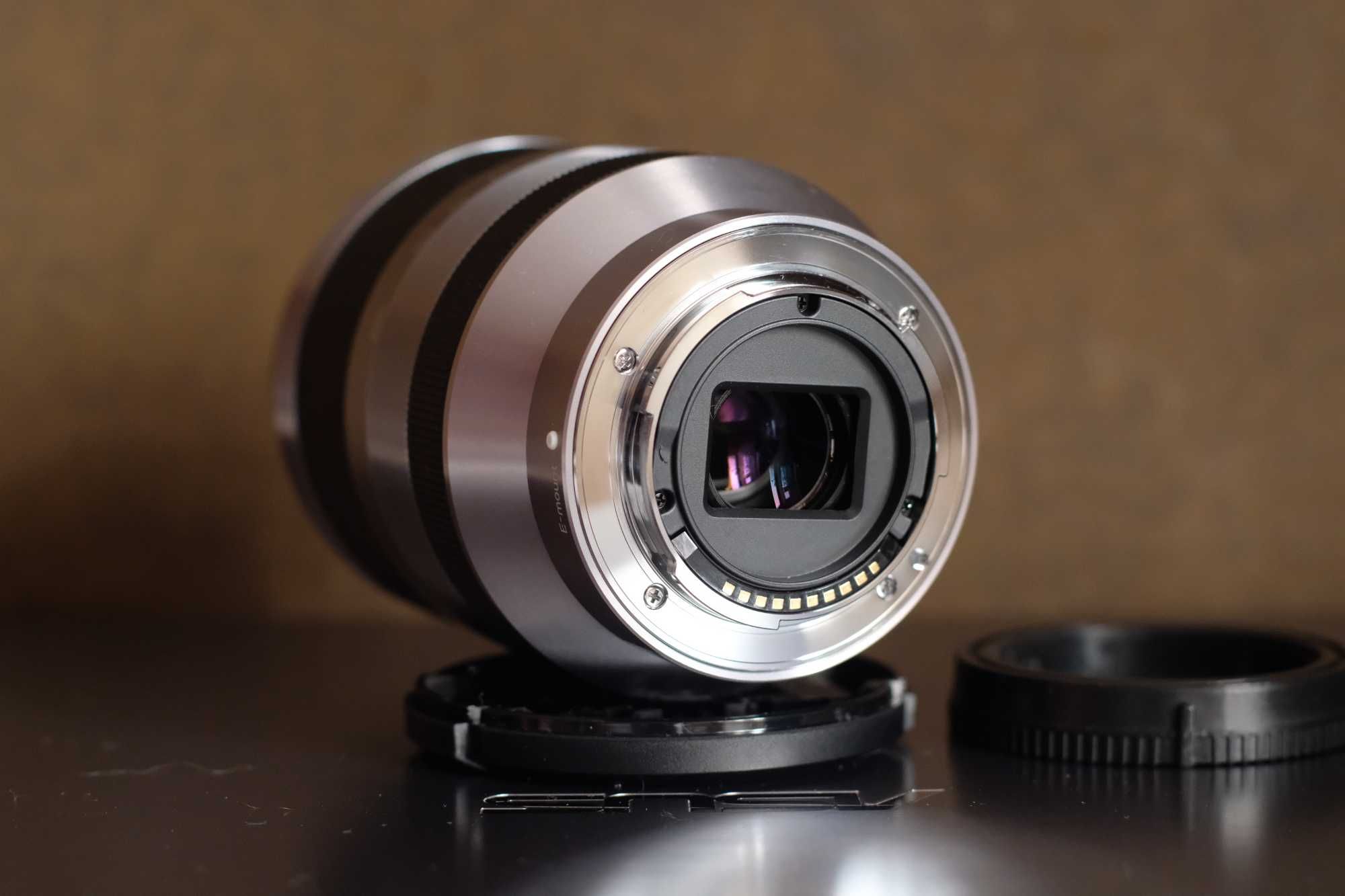 Sony 18-200mm f/3.5-6.3 для камер NEX (SEL18200.AE)
