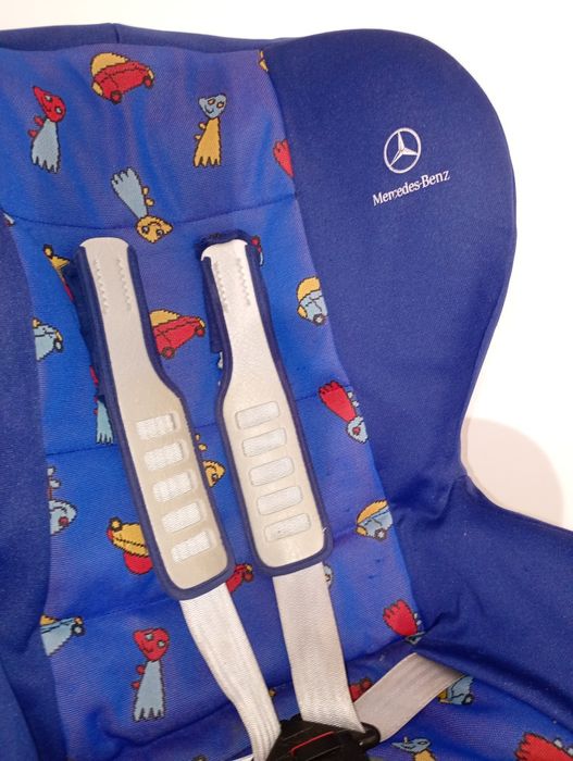 Cadeirinha Auto Britax Römer Duo Mercedes Benz 9-18kg.
Ref: 10021.01