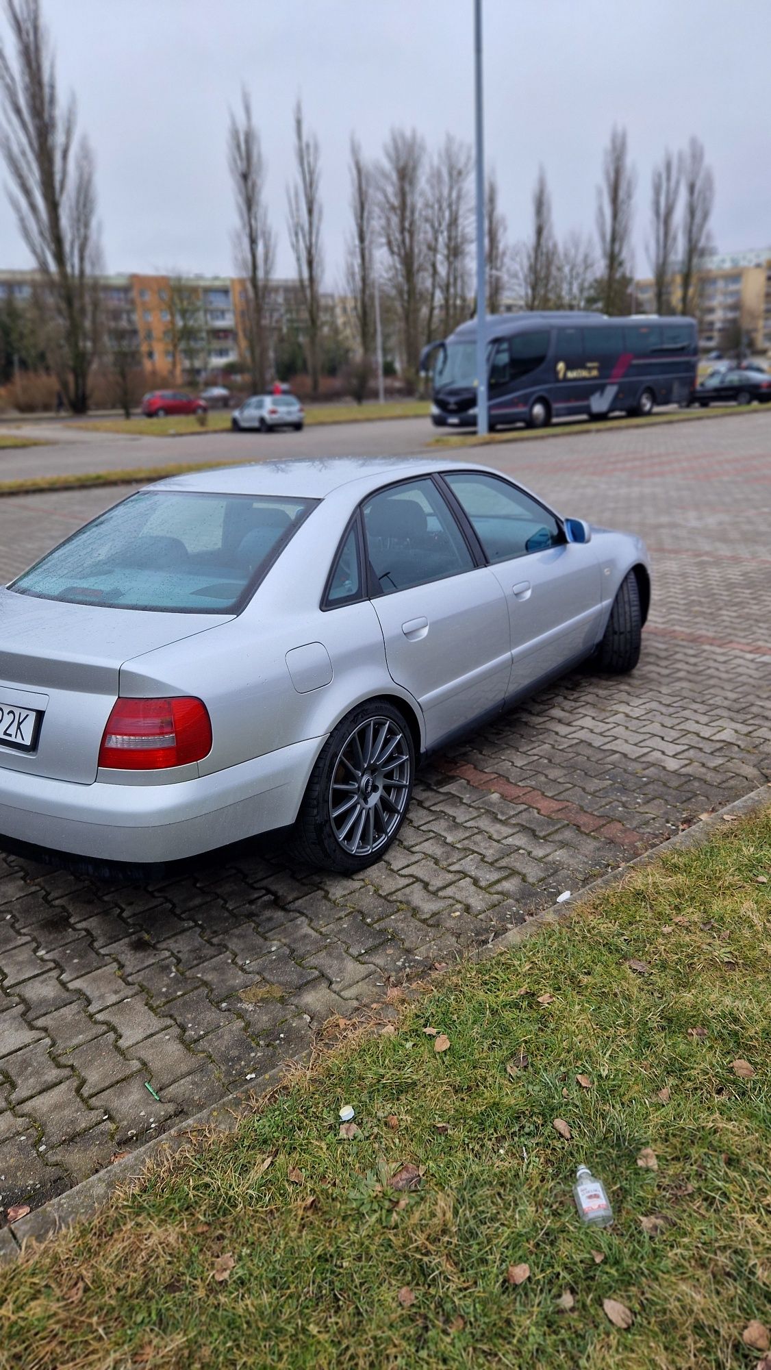 Audi A4 1.8 benzyna