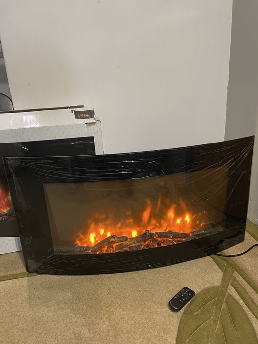 Kominek elektryczny profilowany ścienny 2000W