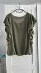 Koszulka top bluzka khaki ozdobne rekawy elegancka S/36