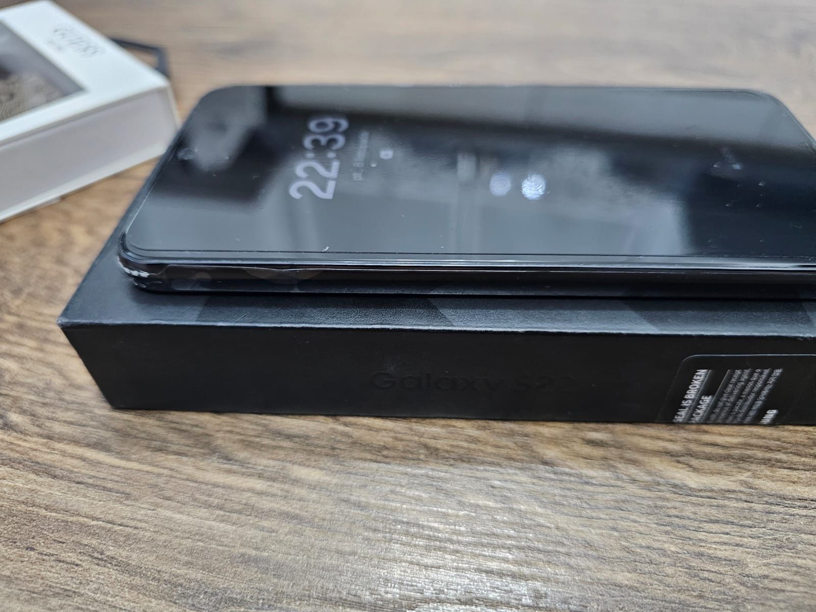 Samsung Galaxy S22 128GB Phantom Black Jak nowy