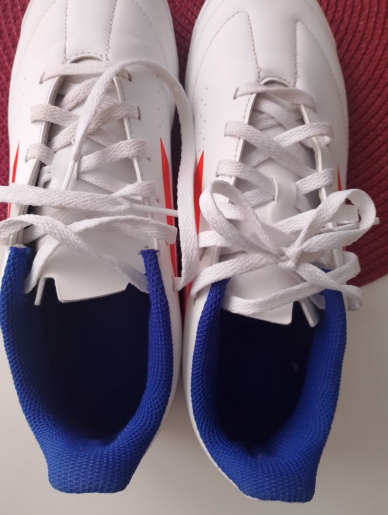 Halówki Adidas r.38 2/3 jak nowe