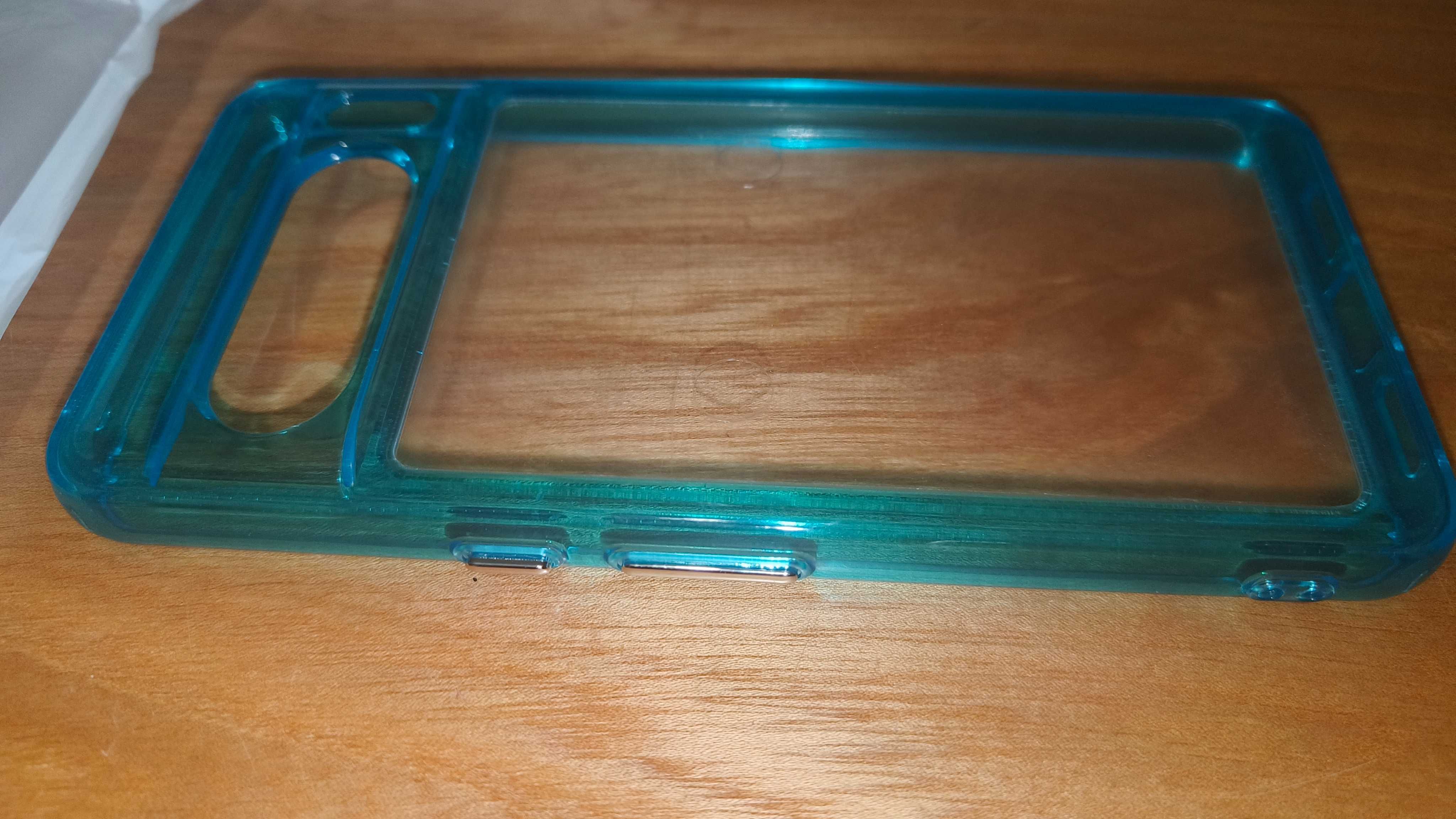 Etui do Google Pixel 8 Pro jak nowe