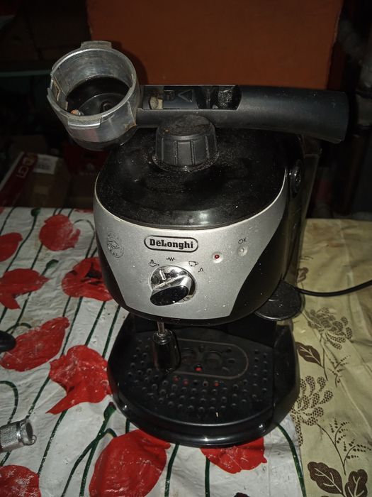 Ekspres kolbowy DeLongi EC221B(stan nieznany)