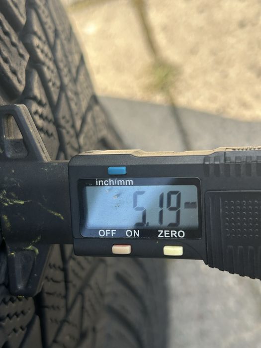 111 Opony Zimowe Bridgestone 225/40/18 Bardzo Ładne