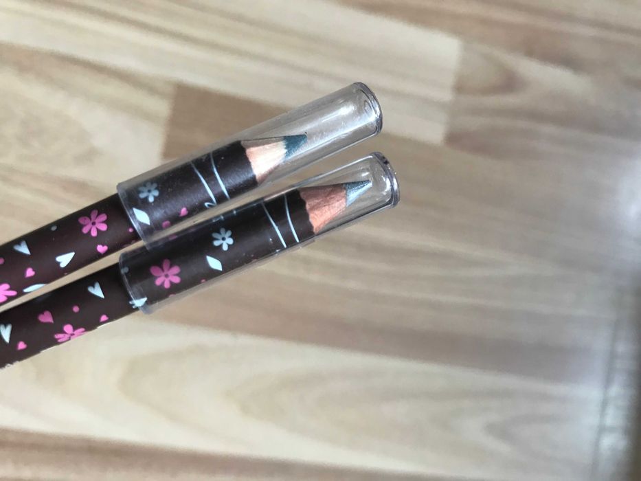 Zestaw kosmetyków -  2 x kredka do oczu Oriflame błyszczyk  NYC