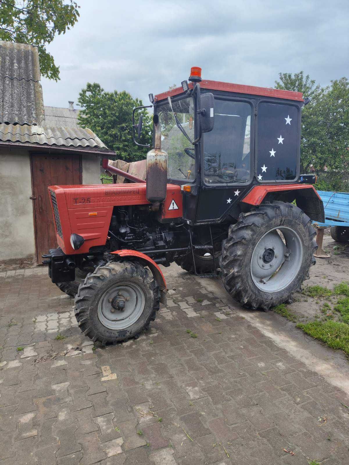 Продам трактор Т25