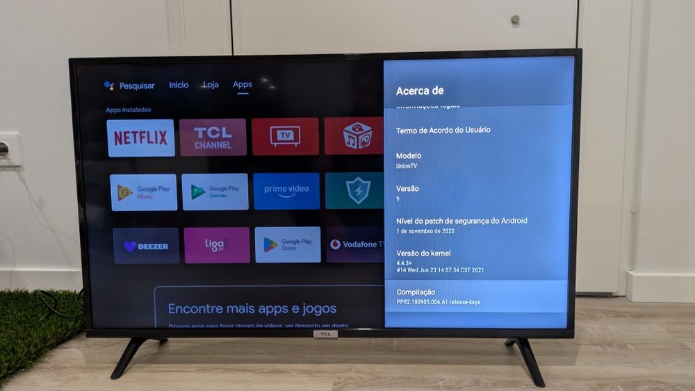 Vendo TV Tcl de 40", modelo 40ES568 em excelente estado - Android Tv