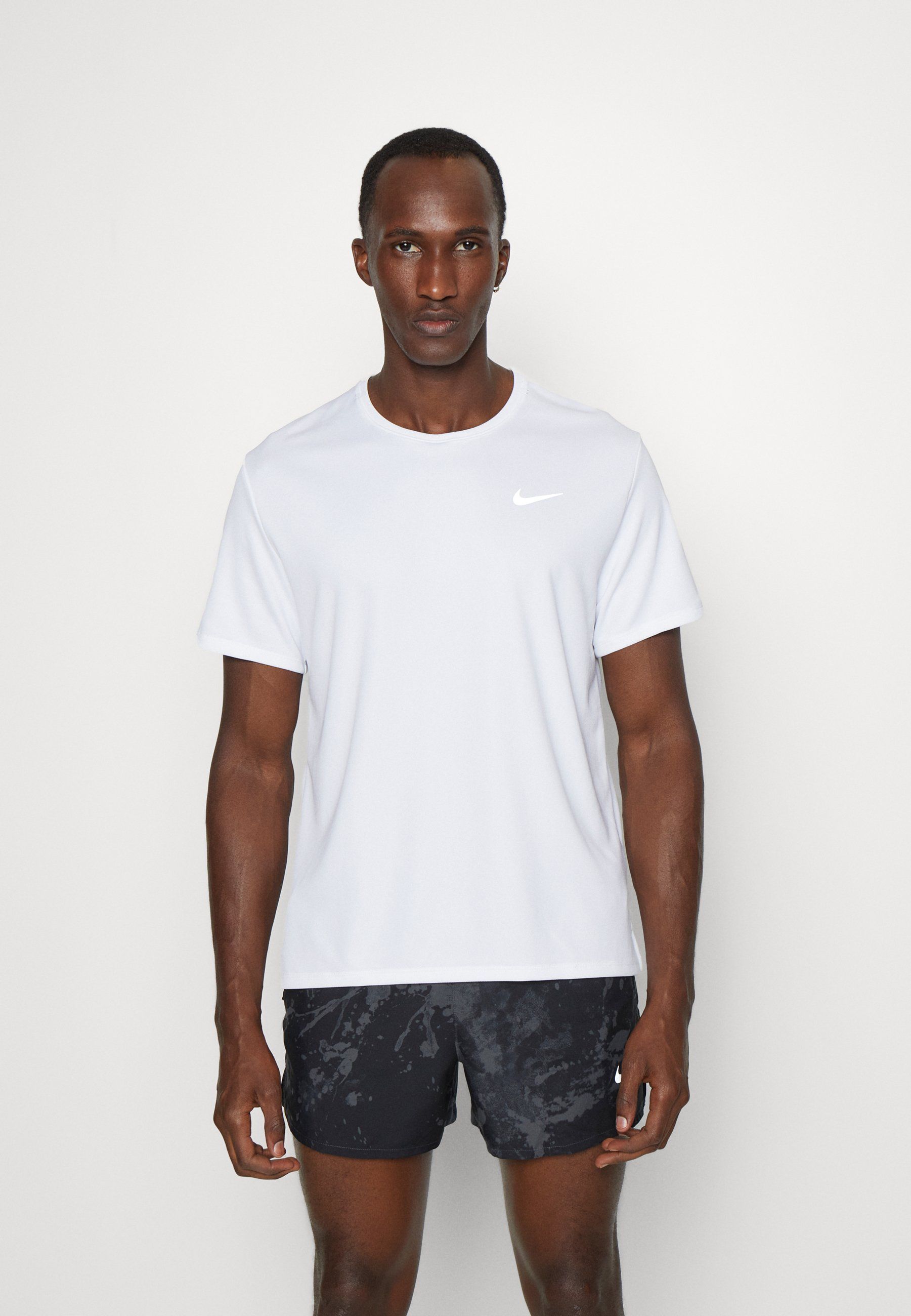 T-shirt do biegania Nike Performance L