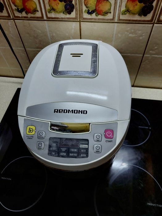 Мультиварка Redmond
