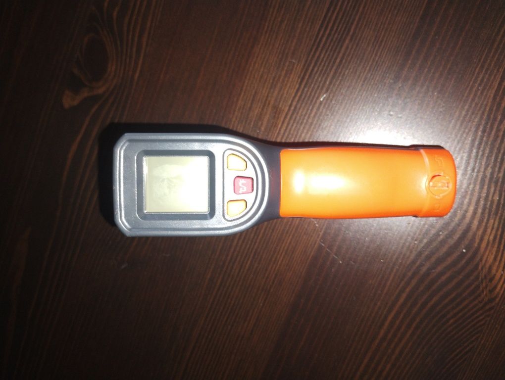 Elektroniczny termometr