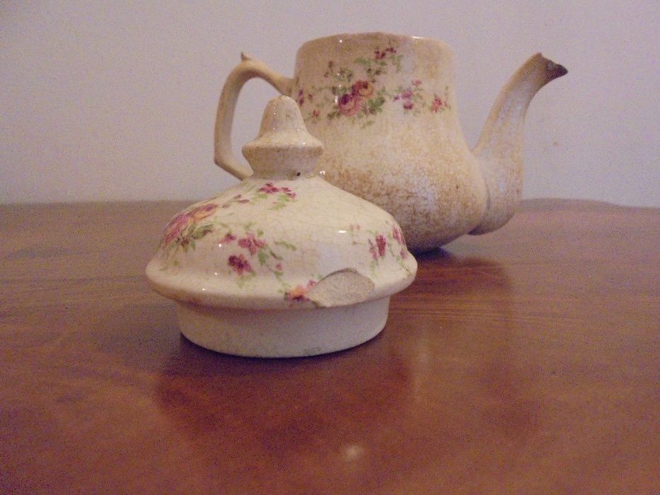 Bule em loiça de Sacavém