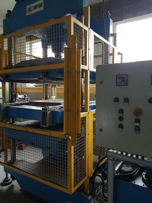 Prasa hydrauliczna dwustopniowa 2x 60 T