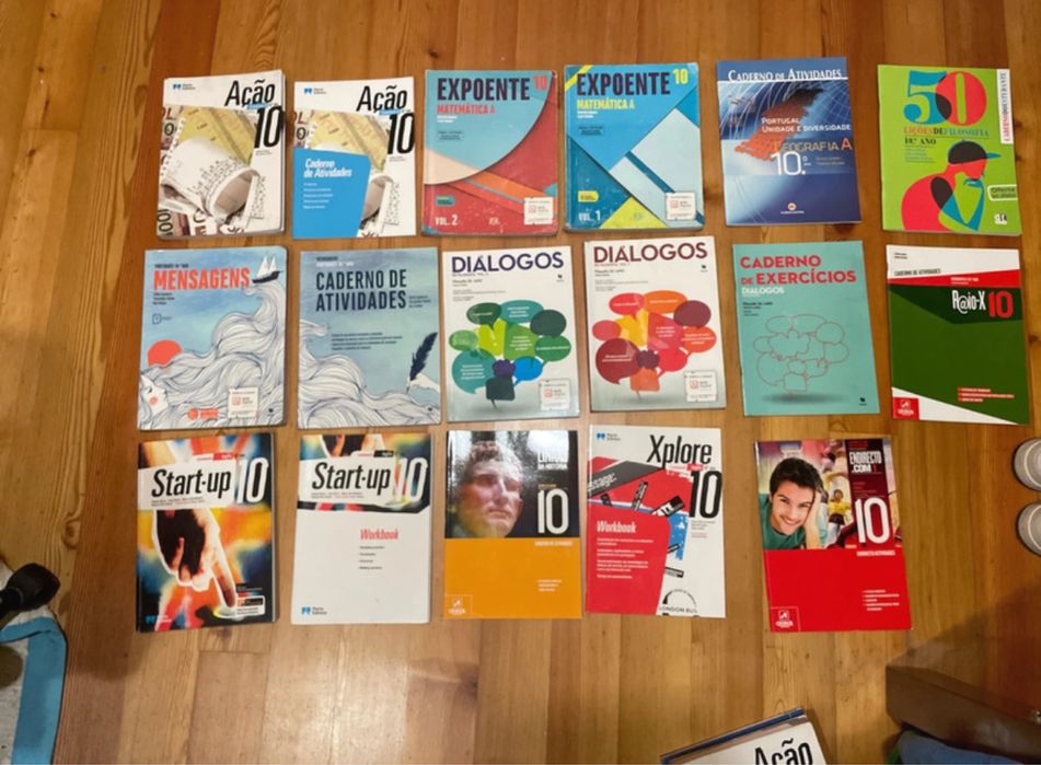 Vários livros escolares 6-12 ano