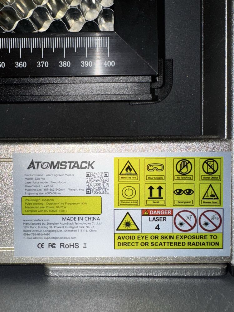 Laser Atomstack S20 PRO, obudowa Atomstack B1 i plaster miodu