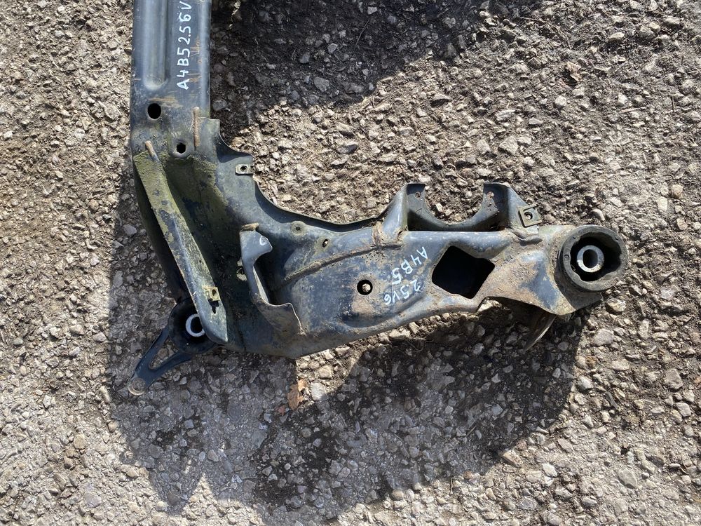 Audi a4b5 a4 b5 2.5 V6 TDI quattro sanki wozek kolyska belka przod