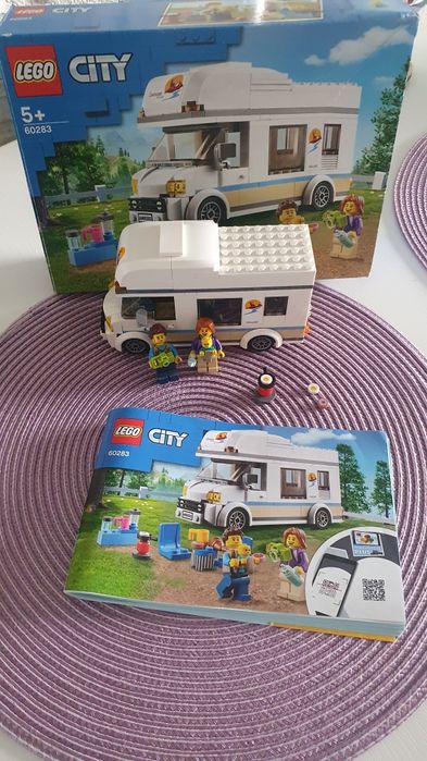 LEGO City Wakacyjny Kamper