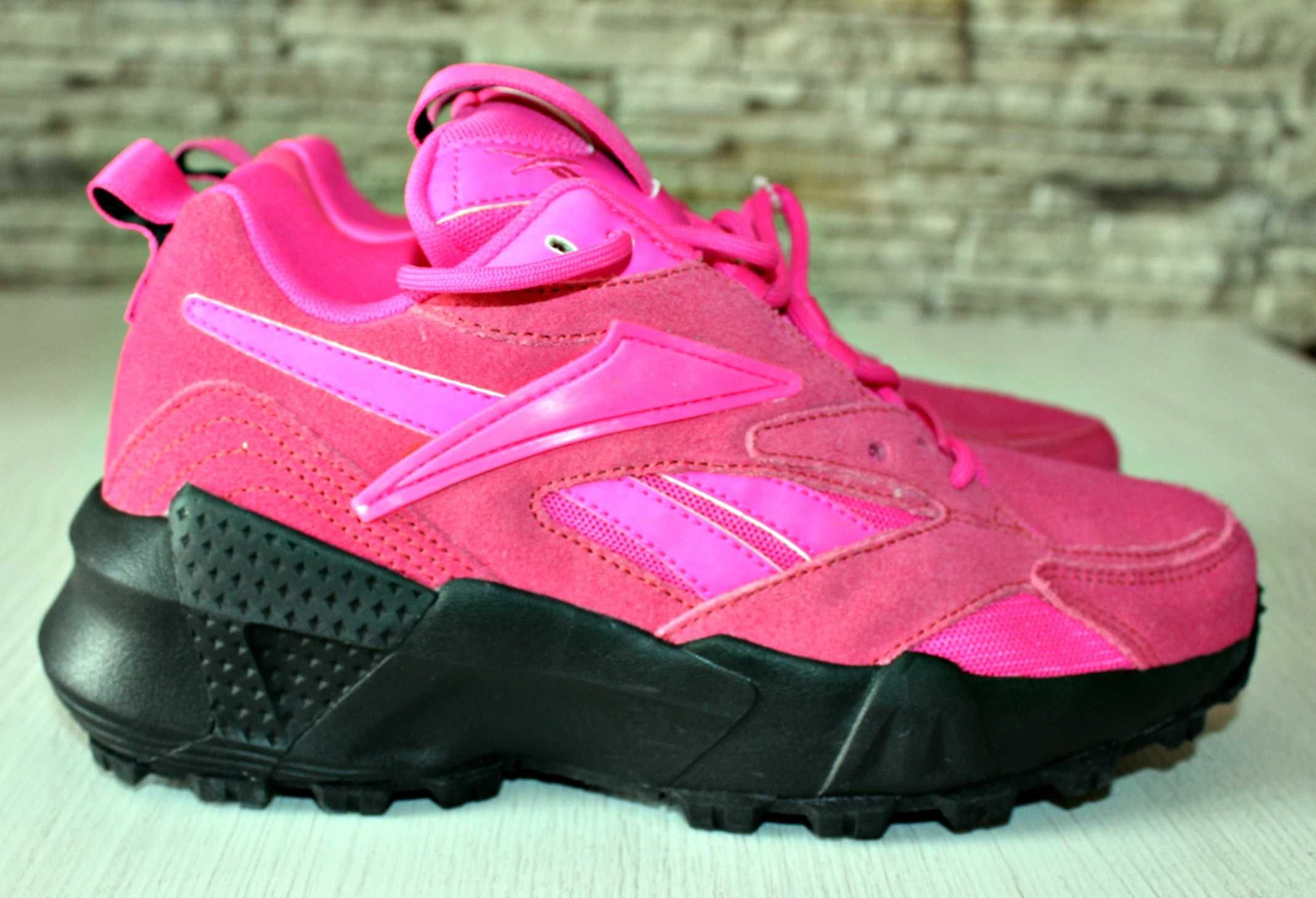 Buty damskie- Reebok, seria Trek Double Mix, rozmiar 37.5