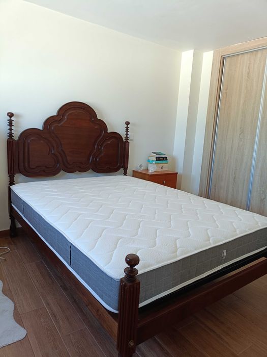 Cama madeira rústica + colchão + estrado