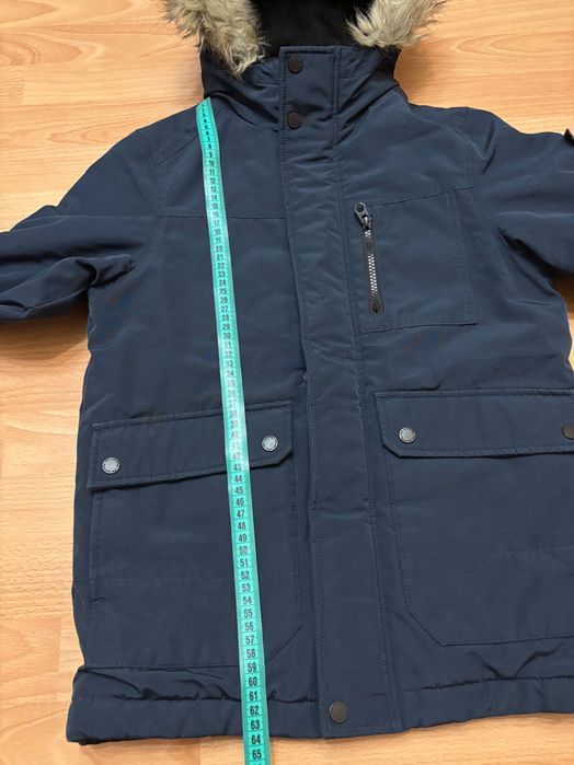 Продам зимову парку курточку Next 134 зріст