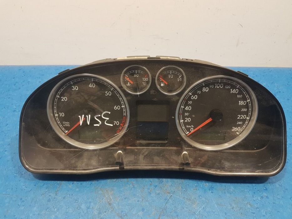 VOLKSWAGEN PASSAT B5 LIFT 1.8T LICZNIK