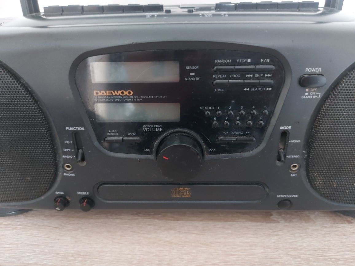 Radiomagnetofon Daewoo