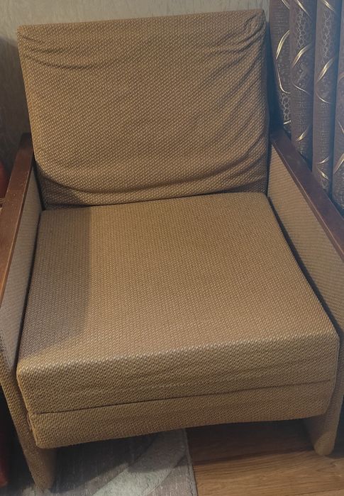 Продам розкладне крісло