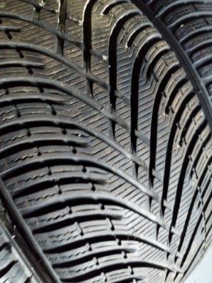 Opony 235/45R18 Bfgoodrich Kleber zima
