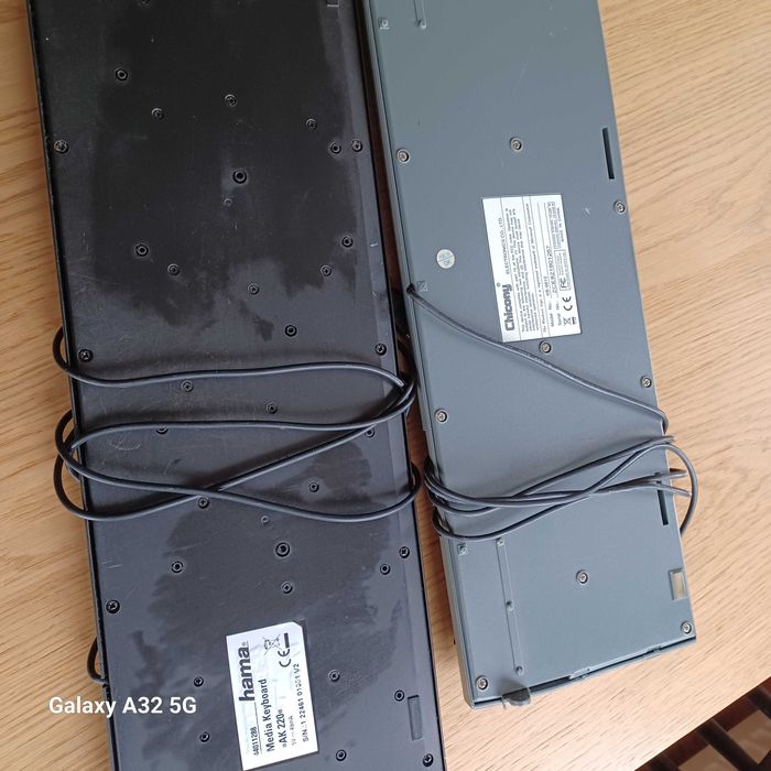 Stare myszki komputerowe i klawiatury