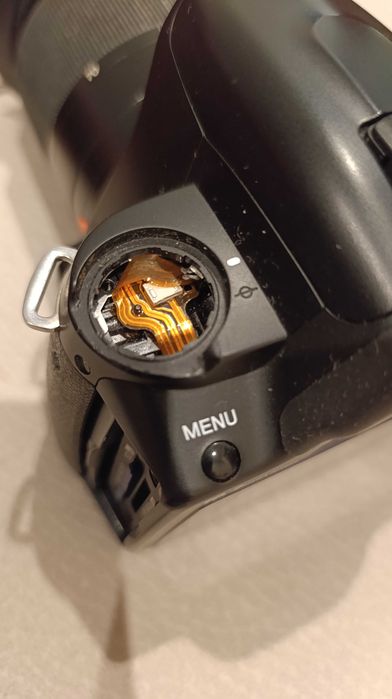 Sony Alpha  a230
