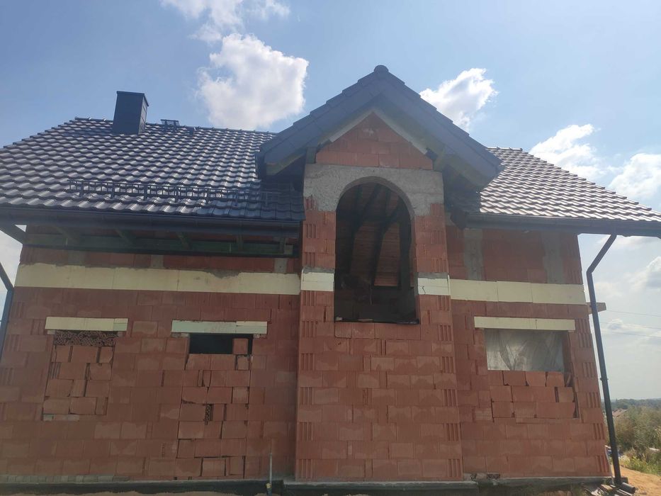 Montaż płotków przeciwśniegowych śniegołapów drabinek zabezpieczeń