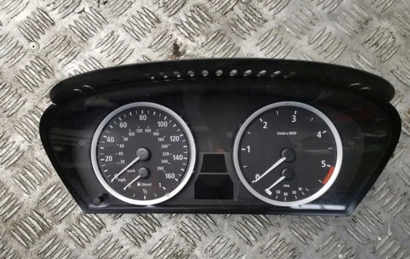 BMW E64 E63 LICZNIK ZEGARY 6945643 BENZYNA