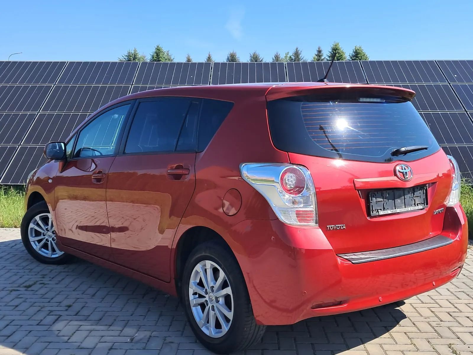 Toyota Verso 1,8-147KM-5-Sitzer, Skyview Edition. Przebieg- tyklo 130 tyś