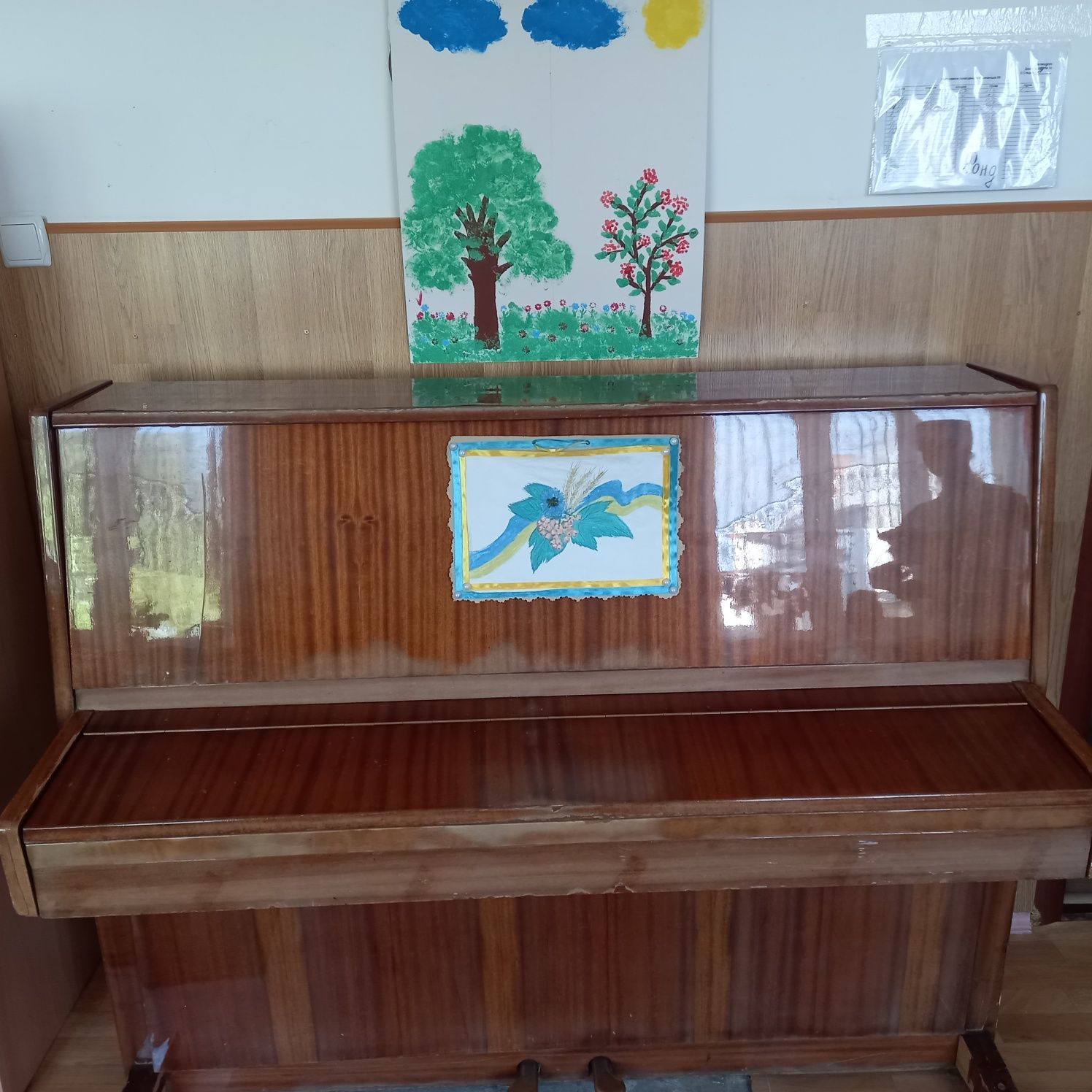 Продаж  піаніно "  Україна "