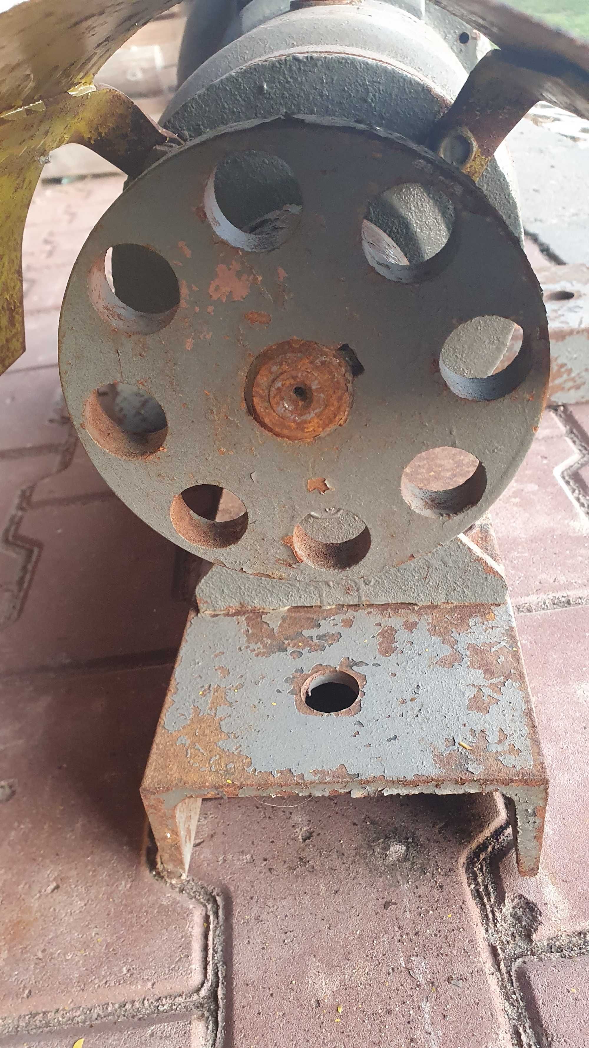 Silnik 11 kW + pompa do czystej wody