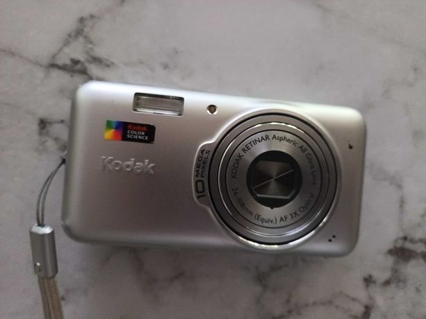aparat kompaktowy Kodak V1003