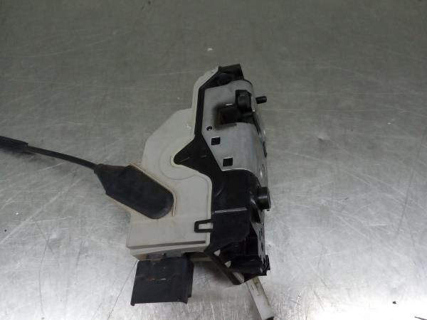 Fechadura / fecho porta trás direito PEUGEOT 2008 I (CU_)