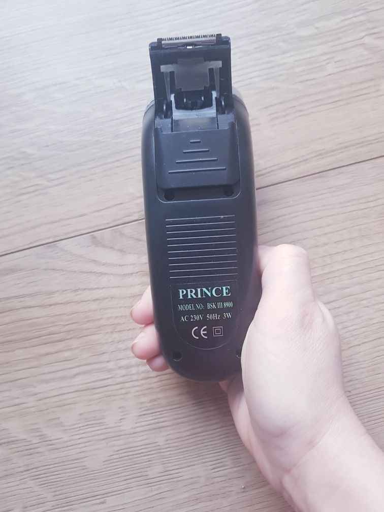 Golarka  do golenia marki Princeshave