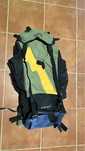 Mochila acampar em bom estado 65 l