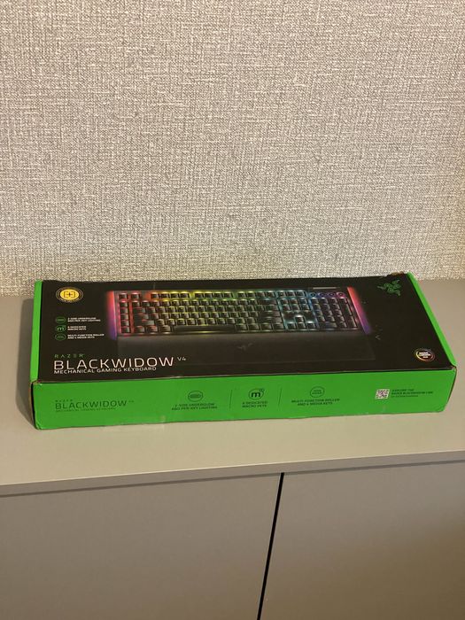 Клавіатура Razer BlackWidow V4 Yellow Switches