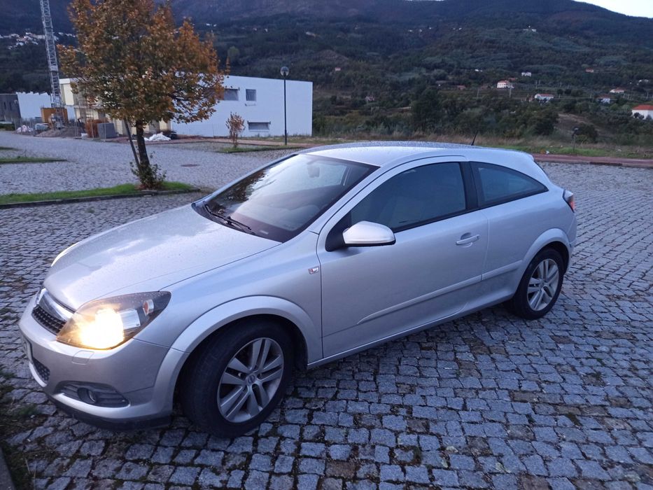 Opel Astra GTC 1.7