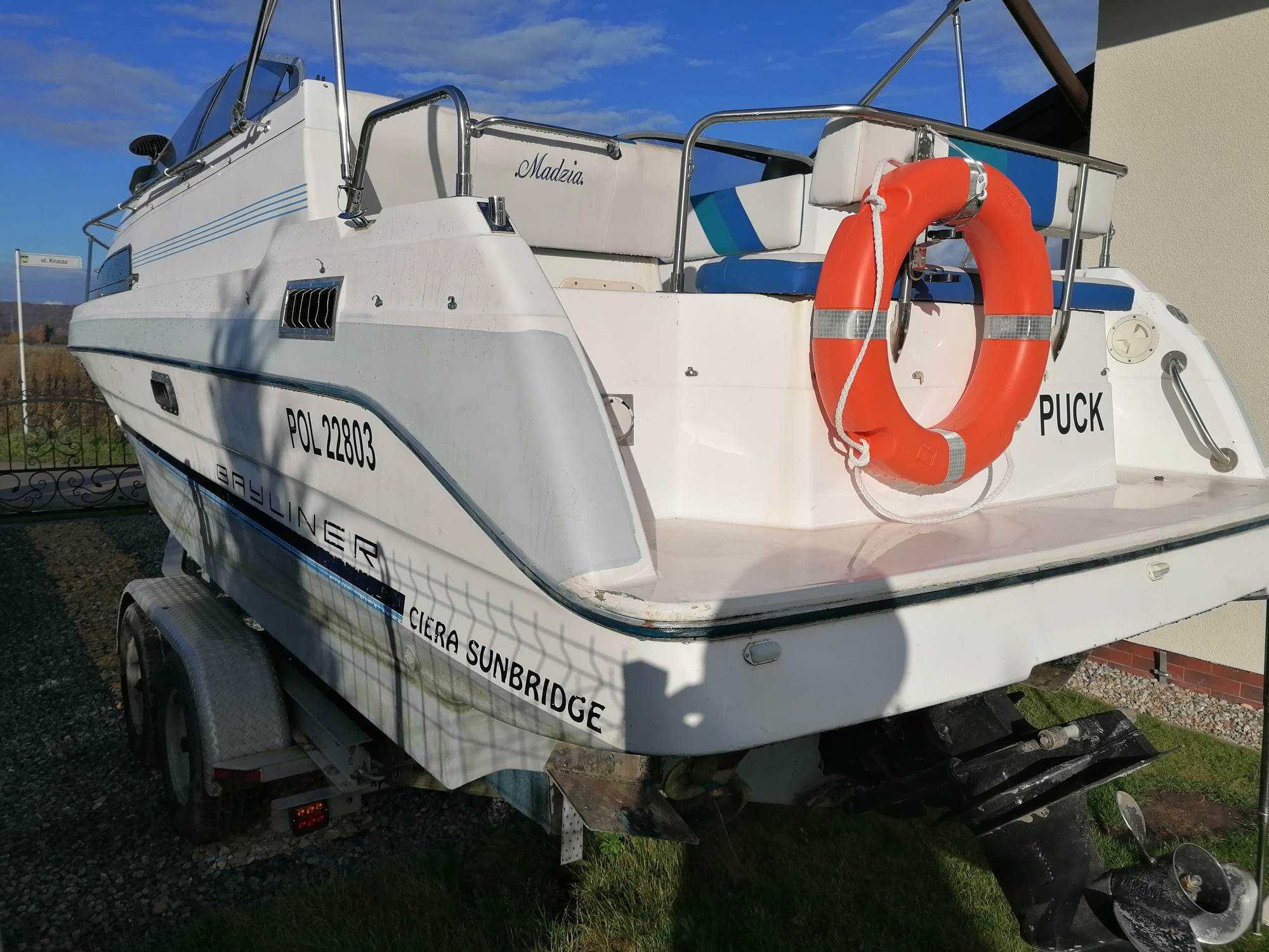 Łódź motorowa Bayliner 2655 Cierra Sunbridge